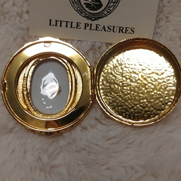 Limoges Limited Edition Little Pleasures Pill Box and Brooch - Picture 2 of 12